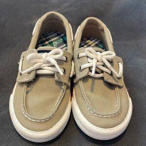 Sperry top slider boat shoes